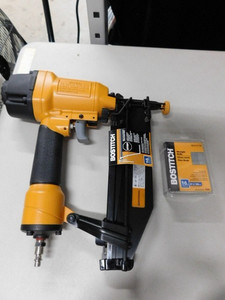 Bostitch SB-1664FN 16 GA Straight Finish Nailer w/nails Never Used