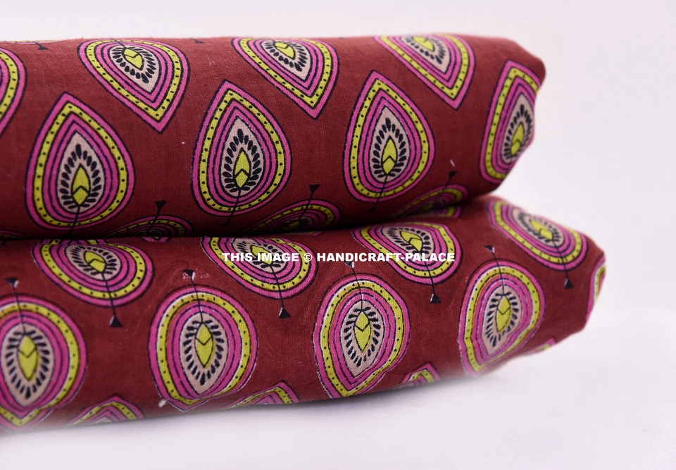 100 % tela de algodón 44” Wd estampado floral ropa de costura vestido cortina 1 yarda indio Foto 2 de 2