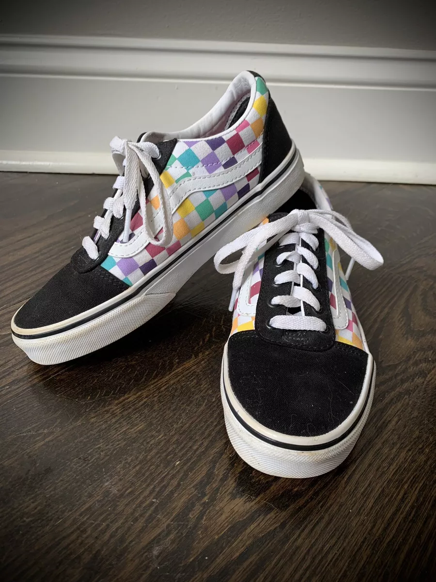Kids rainbow store checkerboard vans