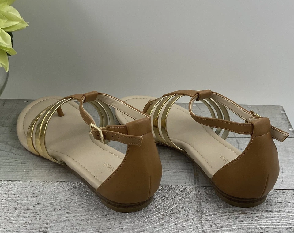 Talla 6.5 Calvin Klein SABIA Gladiador SANDALIAS Marrón Dorado TANGA Correa de Tobillo $99 Foto 4 de 4
