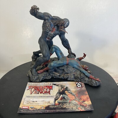 Spider-man vs Venom Zombie Statue Marvel Select MAX Diamond Select
