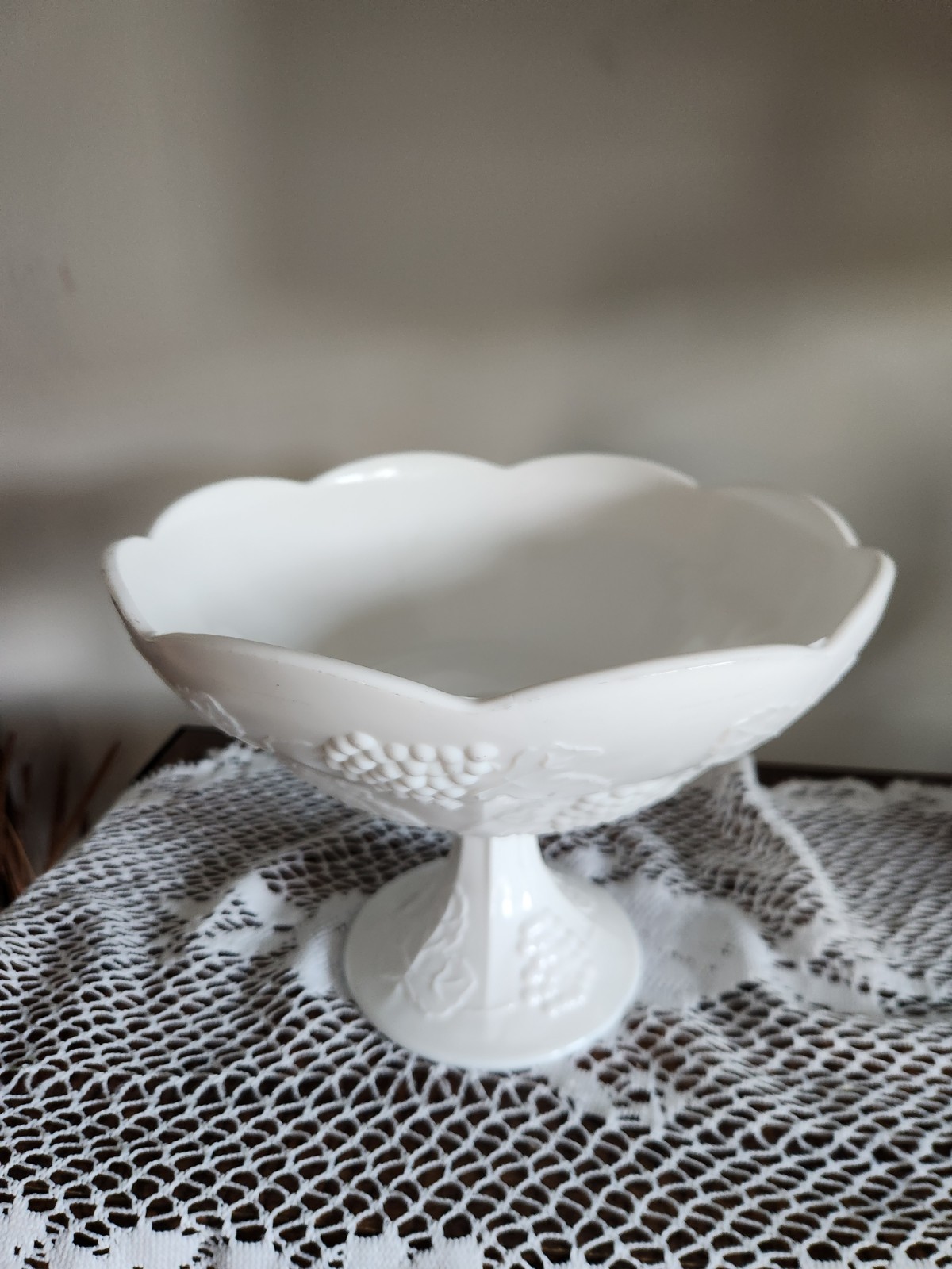Vintage 10-inch White Milk Glass Grape Harvest Pedestal Fruit Bowl by Indiana Colony