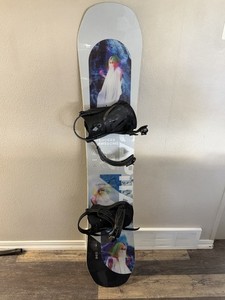 burton deuce snowboard prices with Bindings snowboard boots BURTON MINT, the Burton Custom Flying pack covers and liners Size:L (59-60 CM 23.2/23.6 Inch )