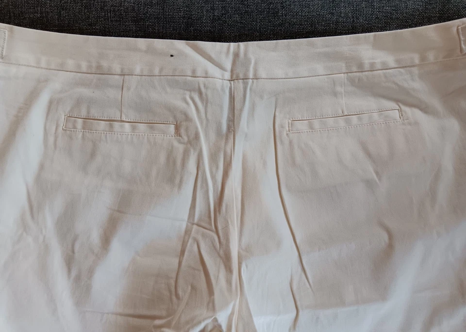 Pantalones Cortos Talla 20 Nuevos Para Mujer George Frente Plano Marfil Mamá Núcleo Oficina Informal Foto 3 de 4