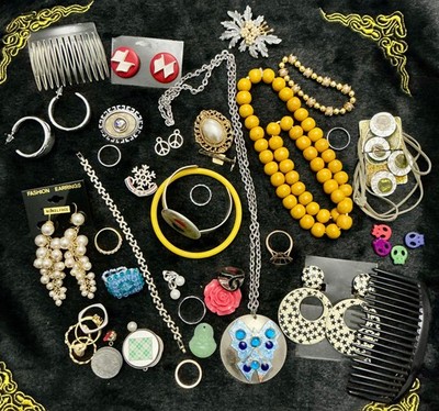 KONVOLUT ALTER UND VINTAGE SCHMUCK