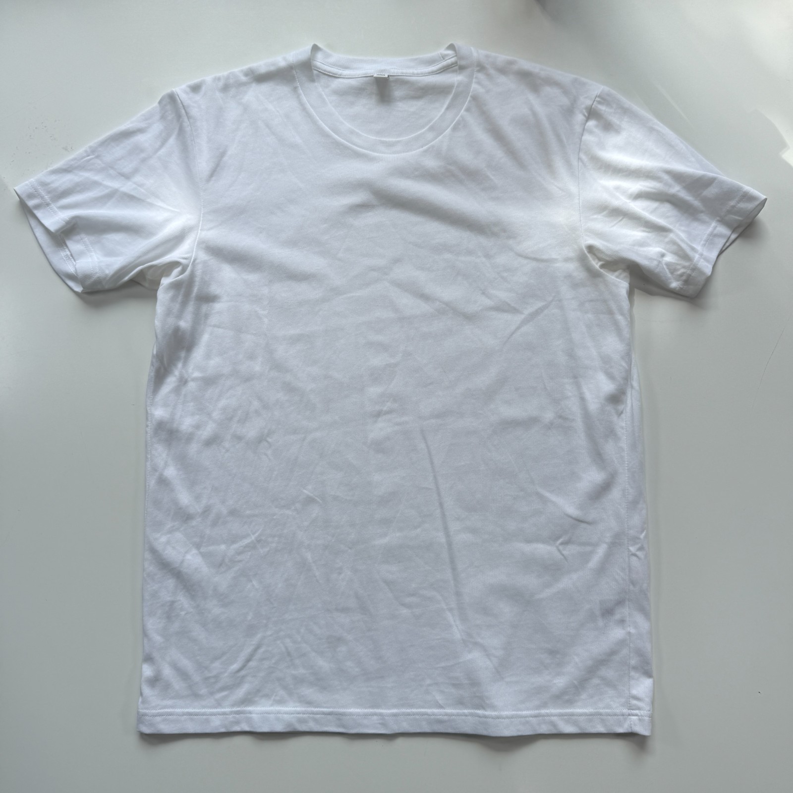 Lot 2 UNIQLO Crew Neck S/S T-Shirts Mens Medium Solid Black White Cotton/Poly thumbnail 11