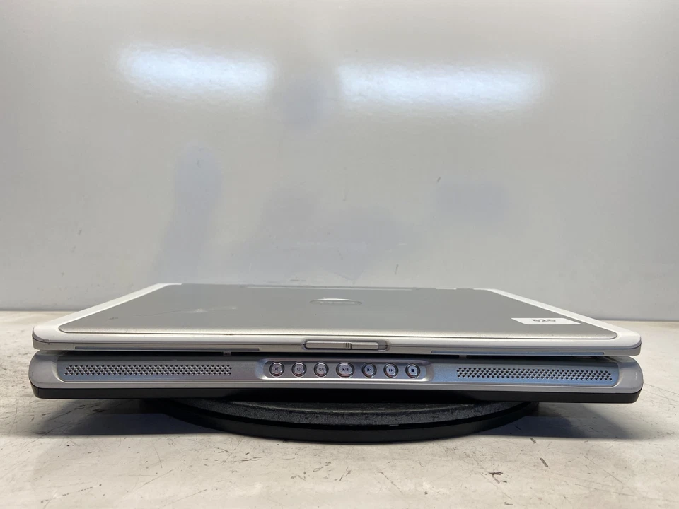 Dell Inspiron 6400 Intel Core Duo 06EC 1.86GHz 2 GB NO HDD - Image 3 of 4