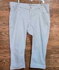 WOMENS SZ 20 LEVIS CAPRIS T24/101 