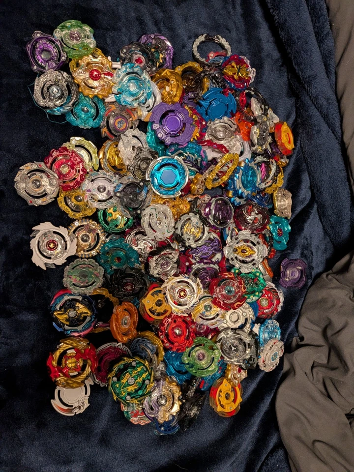 Beyblade Burst Random LOT OF 10 Takara Tomy Authentic Japanese Product NO FAKES - Image 3 of 4