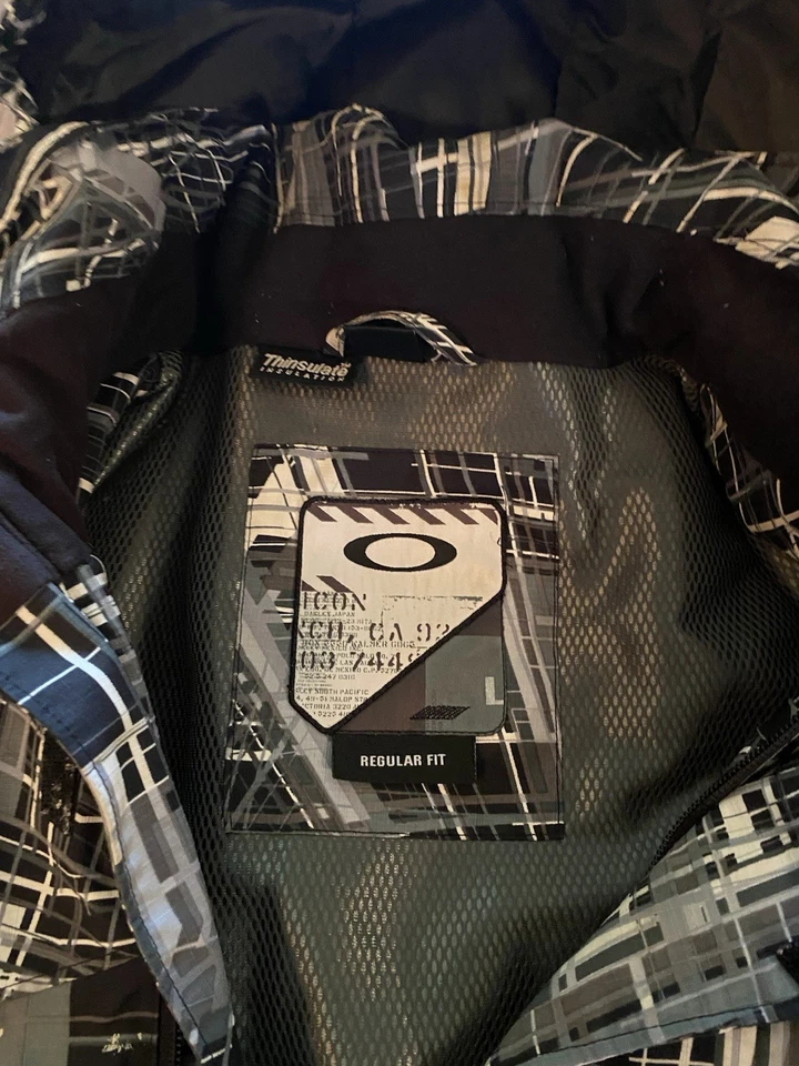 Vintage 2000's OAKLEY Waterproof Outdoor Ski Snowboard Jacket Coat Geometric - Image 3 of 4