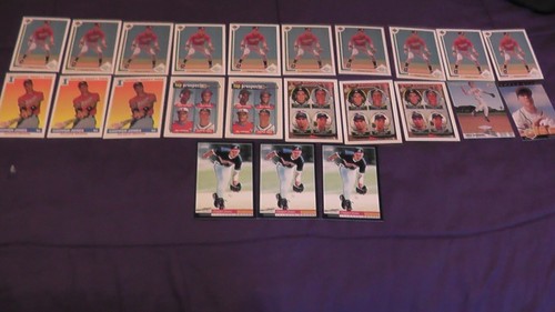 Lot of 23 Chipper Jones Rookie Cards - Picture 2 of 10