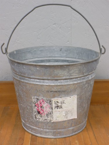 Very Nice Dover-Parkersburg Galvanized Metal 12 Qt. Pail Bucket Farmhouse