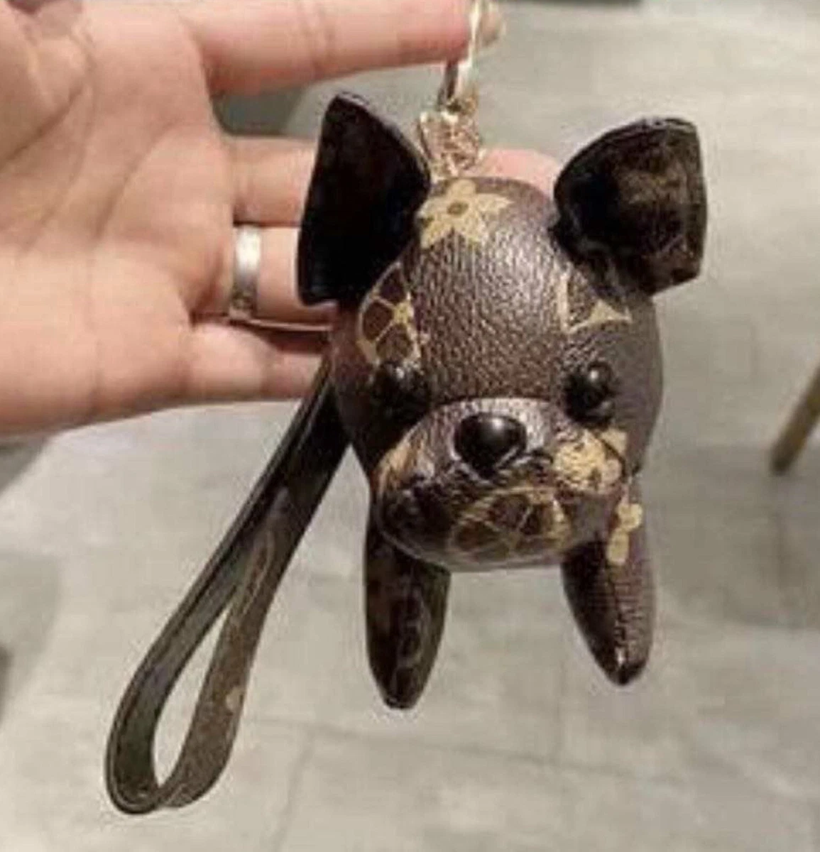 KEYCHAIN White/Brown LOUIS VUITTON French Bulldog