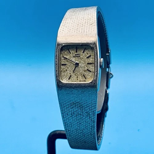SEIKO 11-0639 Vintage Women’s Quartz Fashion Wristwatch SOLD AS IS PARTS/REPAIR