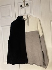 TAHARI New Sweater Size Large