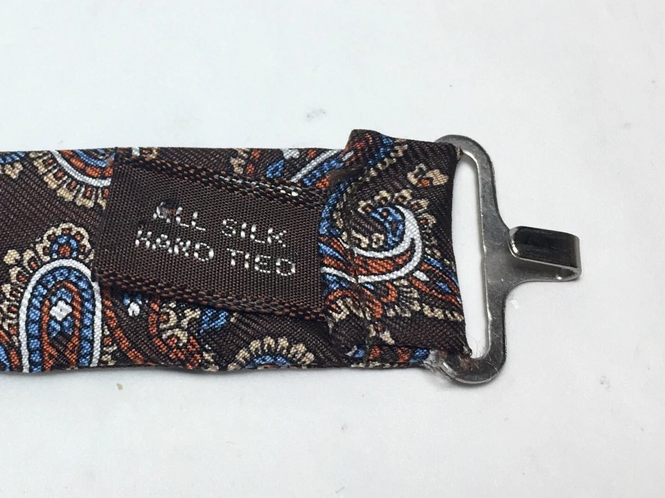 Pajarita ajustable John Henry hecha a mano 100 % seda cachemira Foto 4 de 4