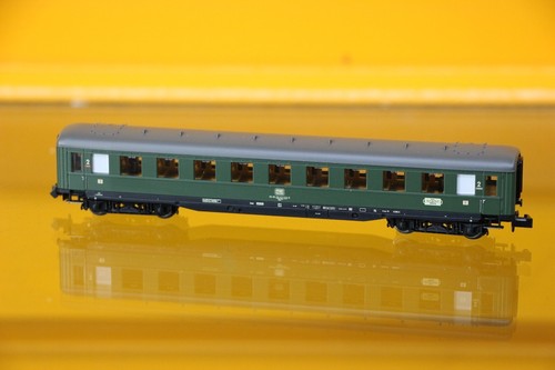 Minitrix 15753     Abteilwagen 2 Kl. DB | Zustand: Neu