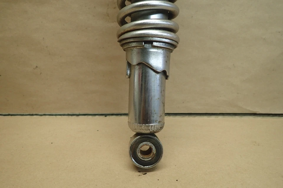 1977 KAWASAKI KZ750B ЗАДНИЙ ХРОМИРОВАННЫЙ АМОРТИЗАТОР - Изображение 3 из 4