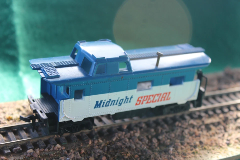 Tyco Caboose Midnight Special HO scale Used - Image 2 of 4