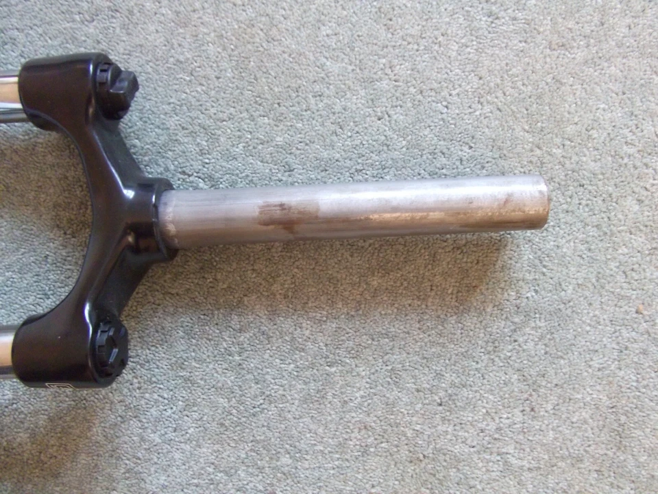 SUNTOUR M3030 Alloy 27.5" SUSPENSION FORKS 1 1/8" THREADLESS x 195mm Stem, Disc - Image 3 of 4