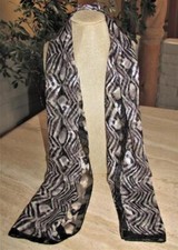 Oblong abstract scarf black, white, pale purple; 52x11; polyester 