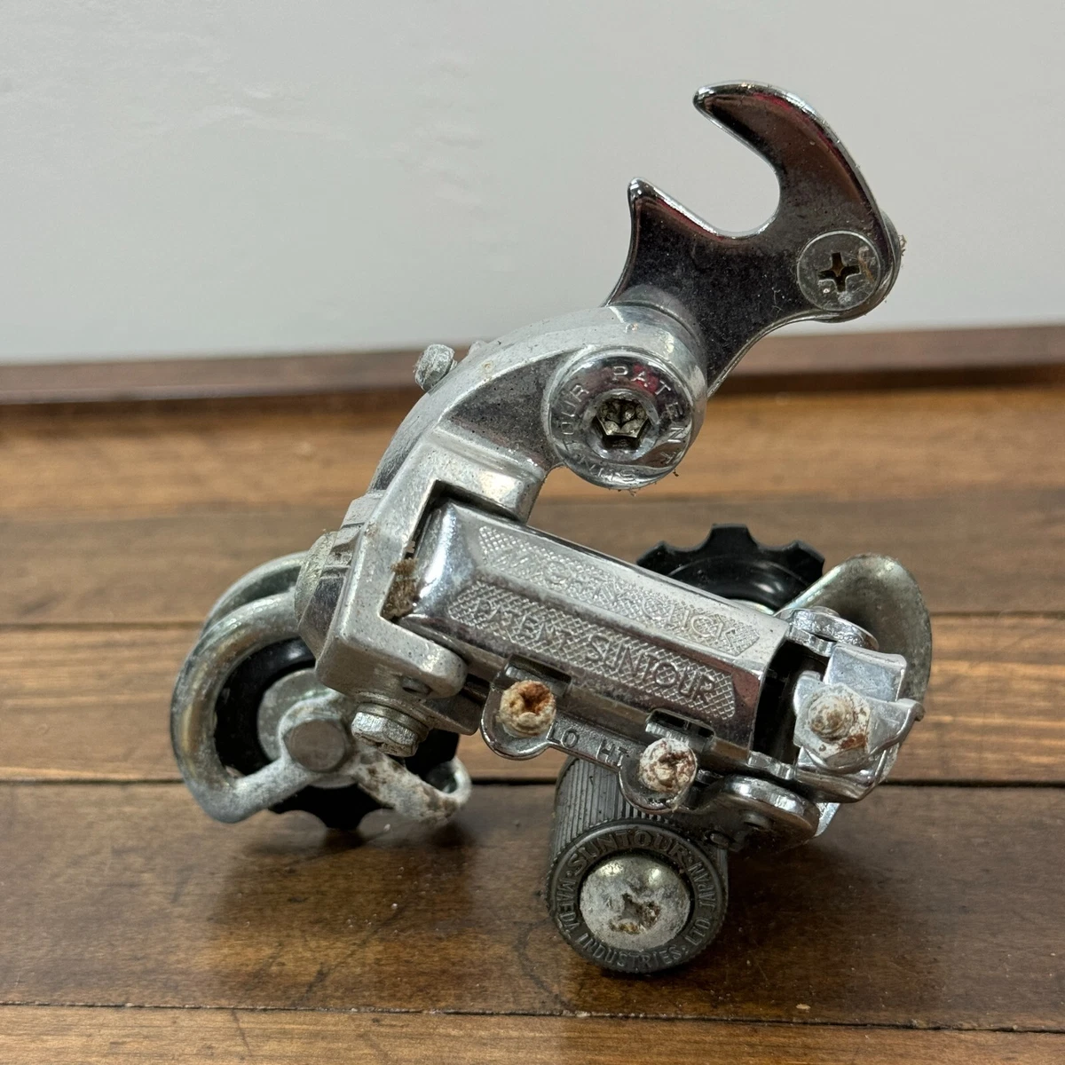 Dérailleur Avant Vintage Suntour Seven 7 25,4mm Tirette Inférieure - Neuf (sans Boîte)