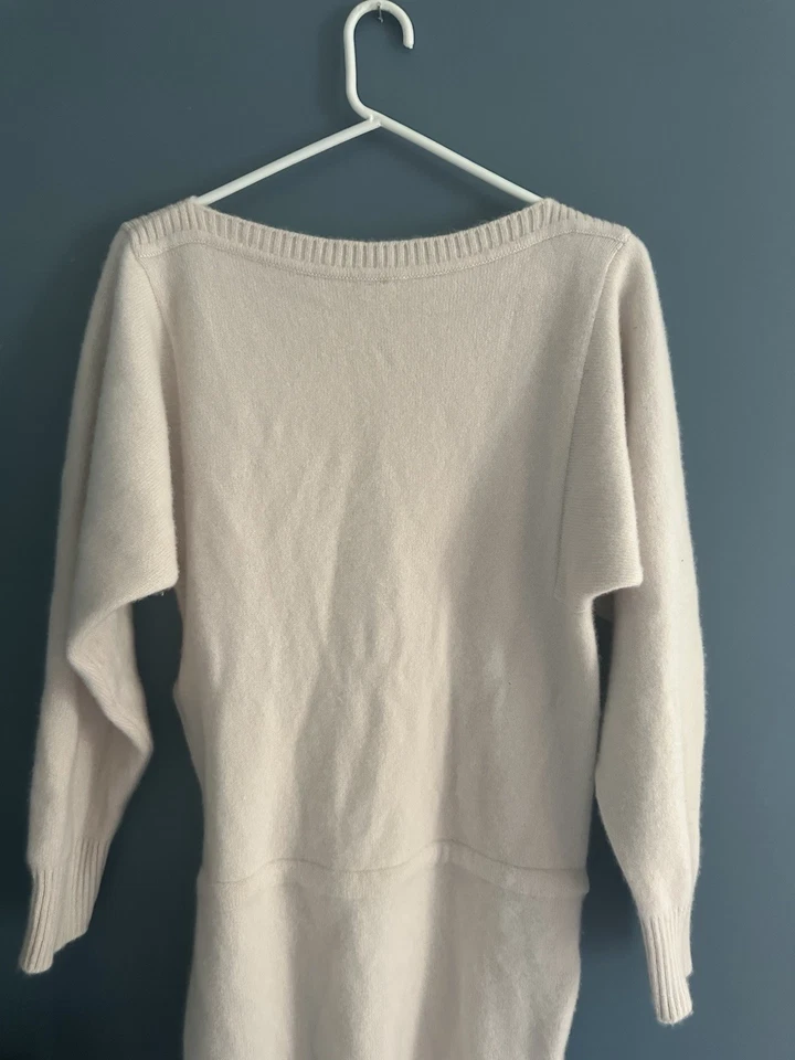 Hermès Hermes off-white cashmere long-sleeved dress - Image 4 of 4