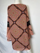 Paper Crane Orange Multi Color Bell Sleeve V Neck Shift Dress Med