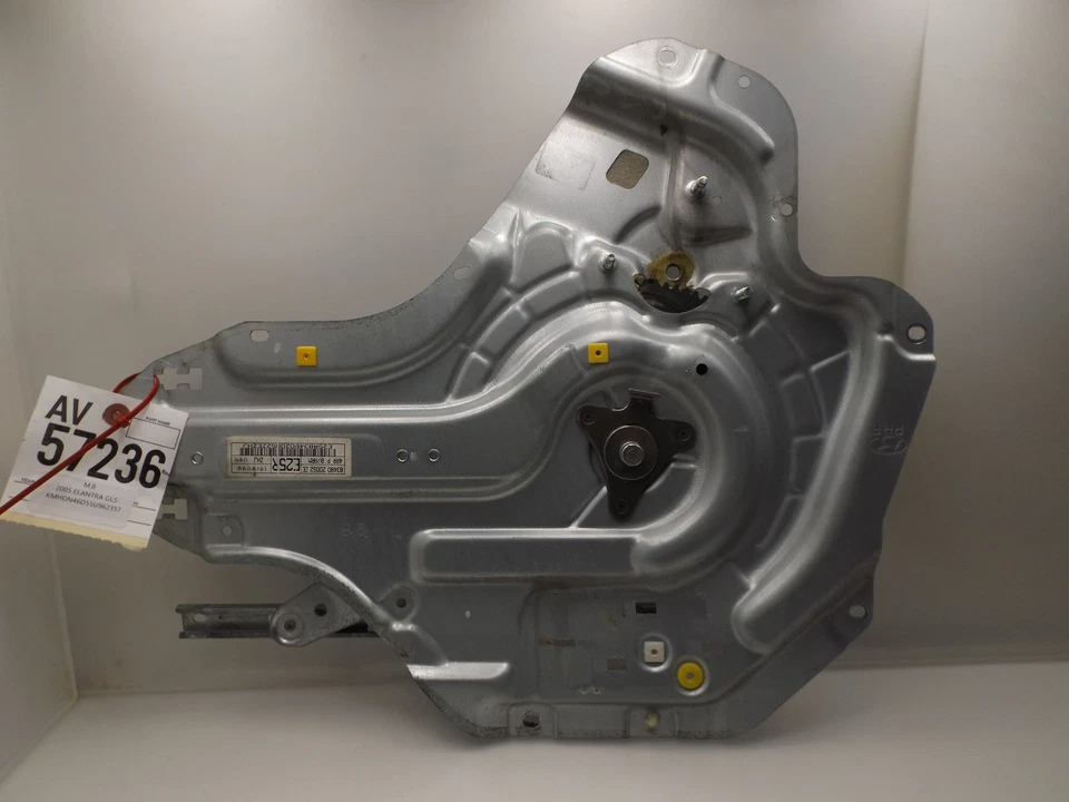 2001–2006 Hyundai Elantra Rear Left Driver Window Regulator Used OEM 834012D010 - Image 4 of 4