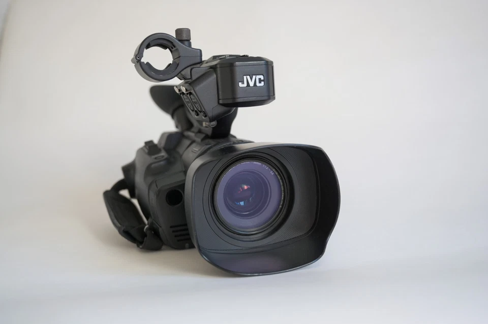 JVC GY-HM170E Kompakter Handheld 4K Camcorder - Bild 3 von 4