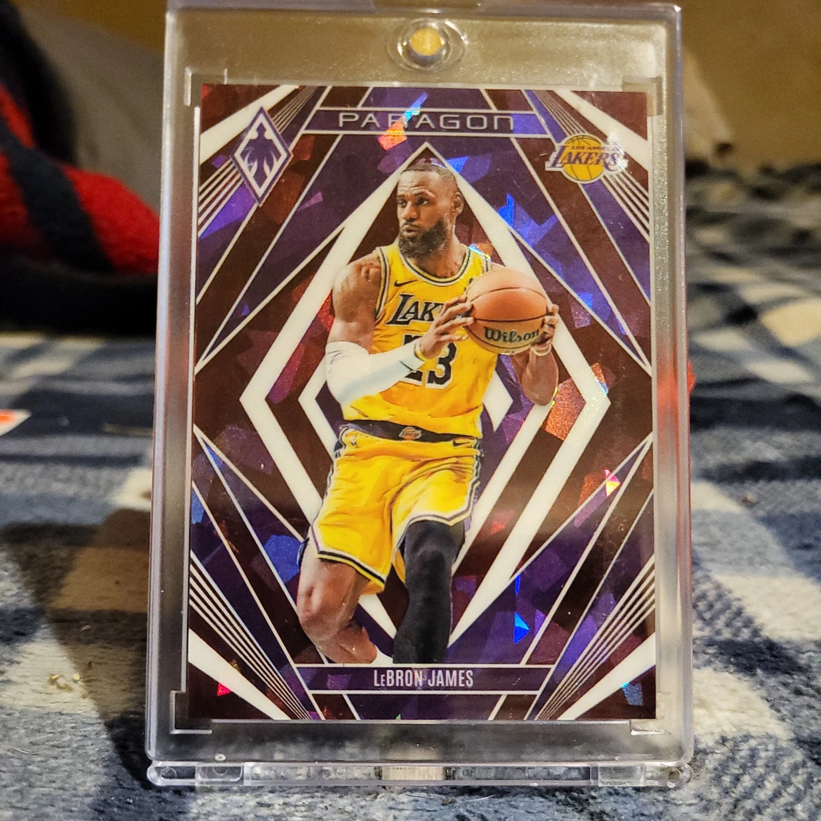 2023-24 Panini Phoenix Paragon Maroon Ice /275 LeBron James #14