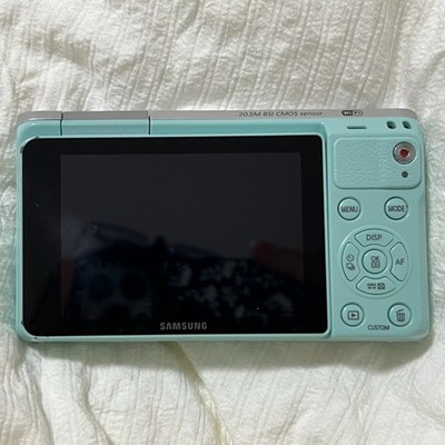 Samsung NX Mini Digital Camera w/ NX-M 9mm Zoom lens 20.5MP Built