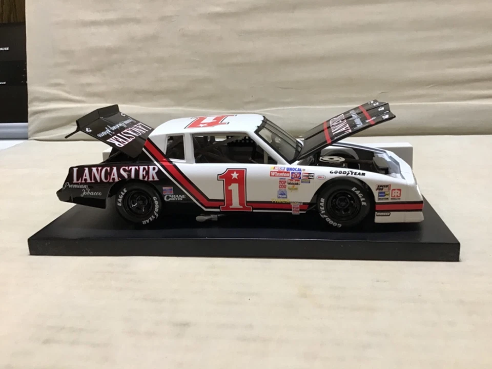 ALISON DAVEY 1985 LANCASTER TABACO DE MASCAR 1/24 MONTE CARLO STOCK CAR ACCIÓN Foto 4 de 4
