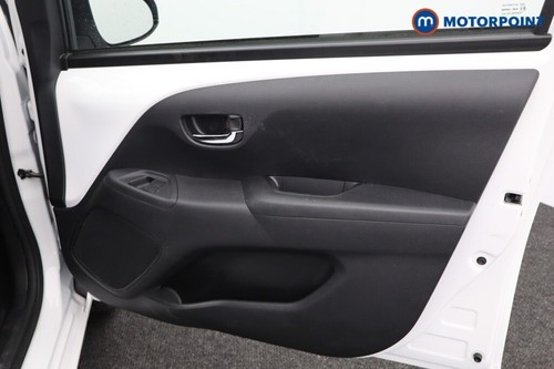2021 Citroen C1 1.0 VTi 72 Shine 5dr Hatchback Petrol Manual - Picture 22 of 24