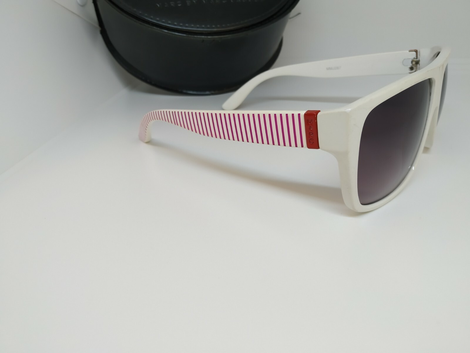 Foto 2 di 8