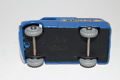 MATCHBOX LESNEY #25A BEDFORD DUNLOP VAN, METAL WHEELS