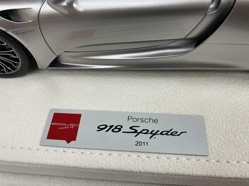 1/18 Make Up EIDOLON Porsche 918 Spyder 2011 Silver w/ Box 1/18 Make Up EIDOLON Porsche 918 Spyder 2011 Silver w/ Box
