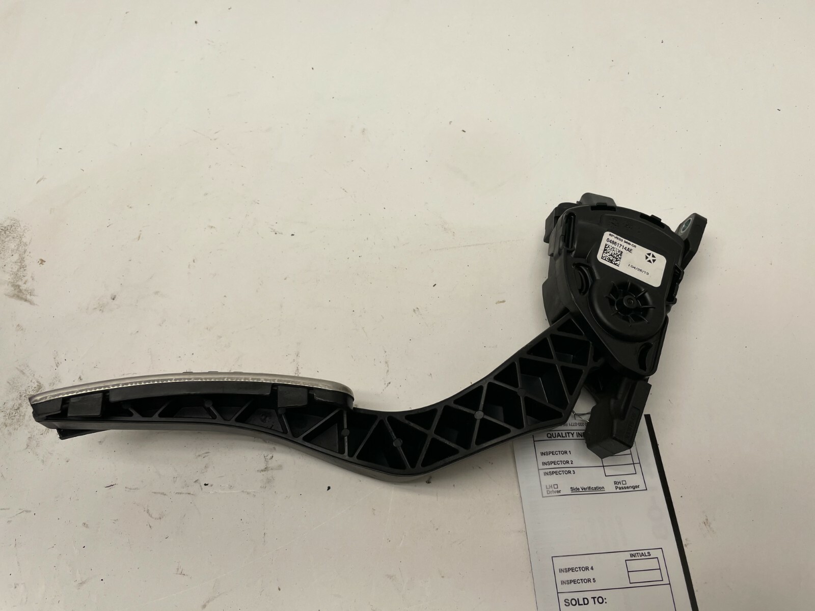 Maserati Ghibli 2014-2019 Accelerator pedal P/N 04861714AE