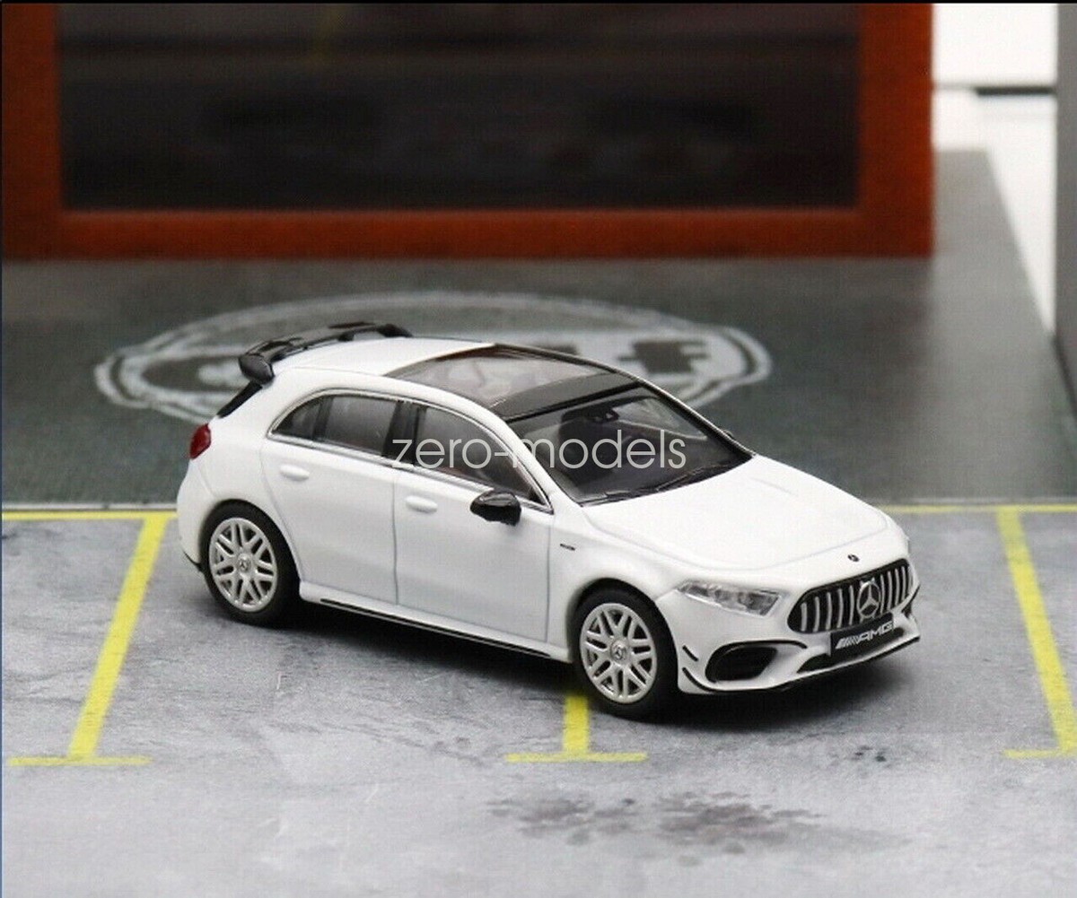 Kiloworks 1/64 Mercedes-Benz AMG A45 S 2023 White Diecast Car toy