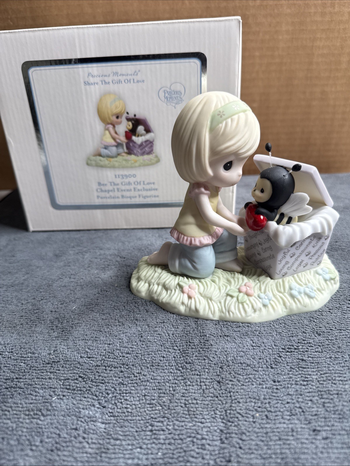 RARE Precious Moments Bee The Gift of Love 113900 Signed by Sam & Deb Butcher