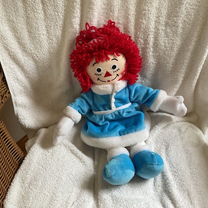 16" Winter Raggedy Ann