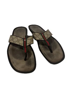 Sandales tongs GUCCI Numéro de modèle : 202762 27 GG Plus taille 14