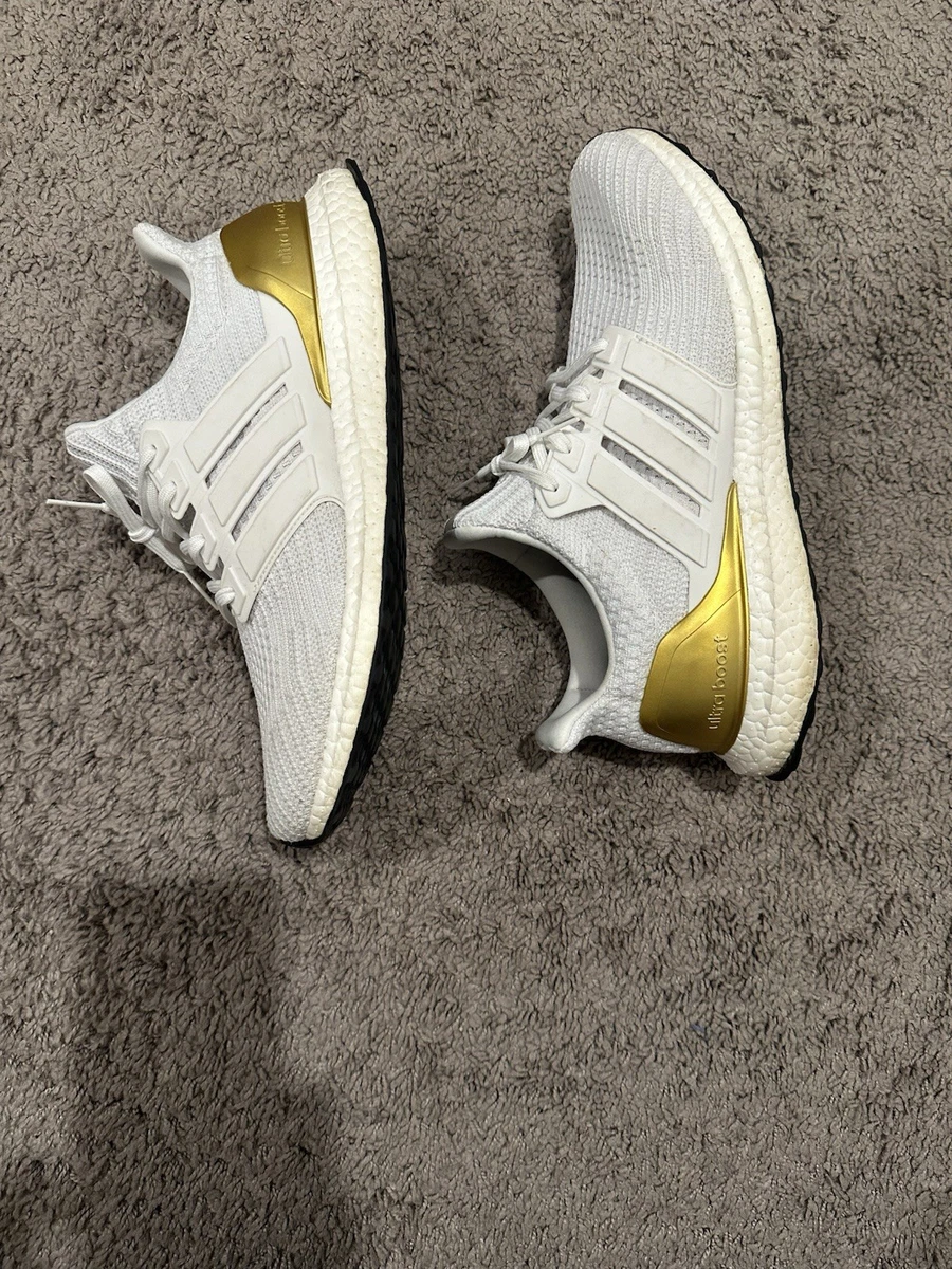 adidas UltraBoost 4.0 DNA White Gold Metallic for Sale  display picture 3