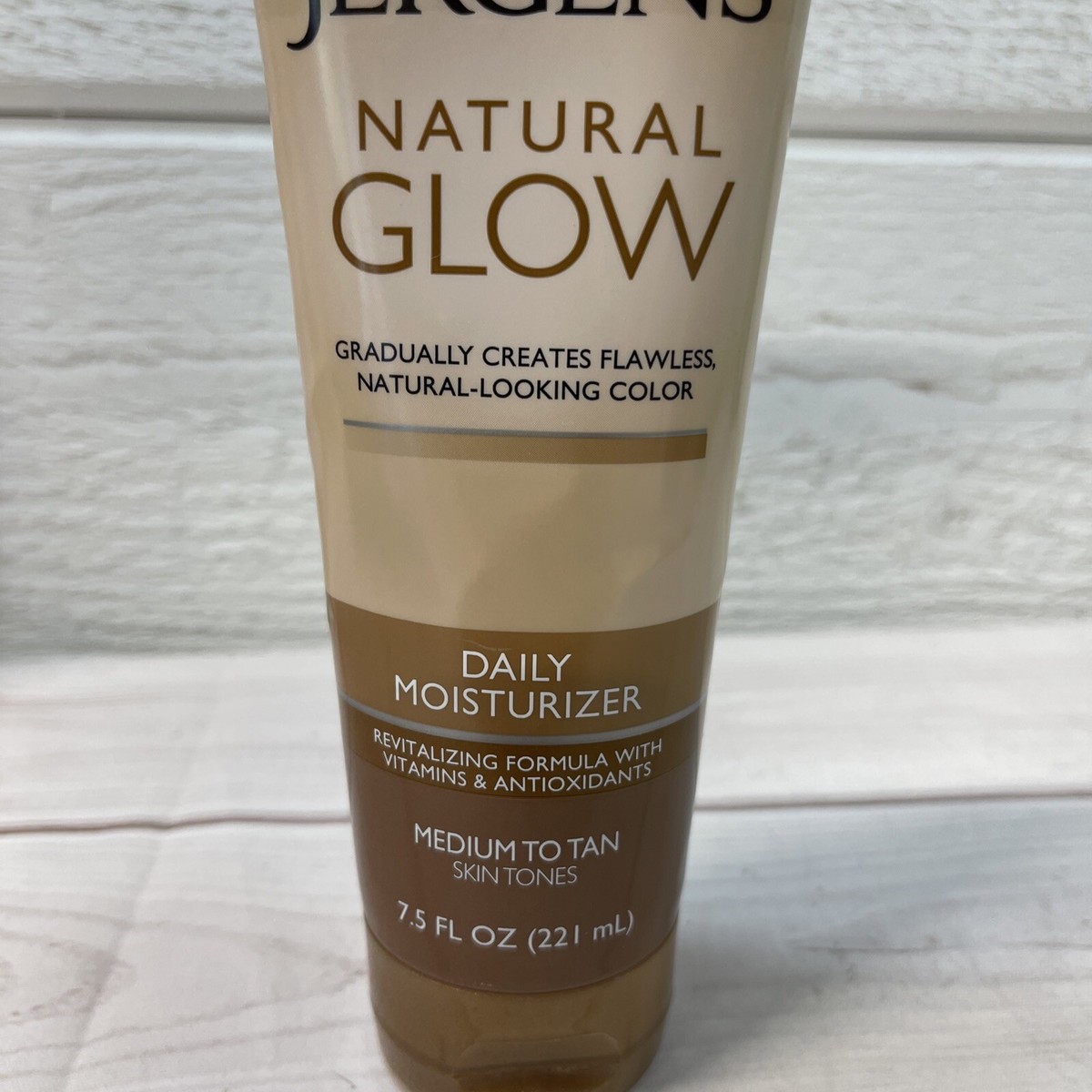 Jergens Natural Glow Before And After Get The Glow With JERGENS®