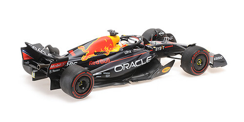 Minichamps 1:18 RED BULL RB18 MAX VERSTAPPEN WIN HUNGARY GP WORLD CHAMPION 2022 - Picture 4 of 4