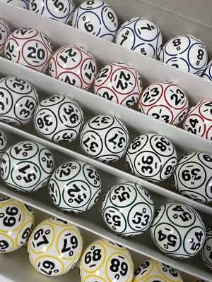 Bingo balls 1-75
