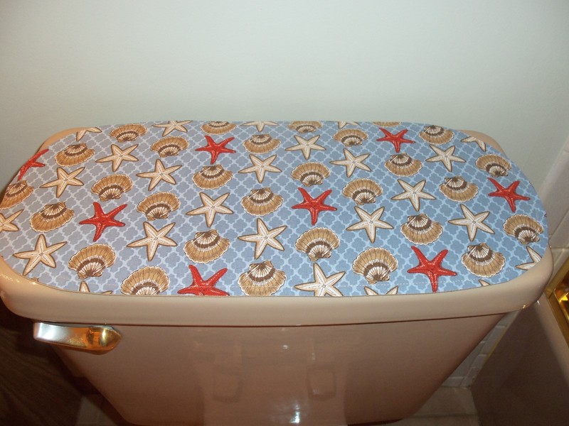 New Beach Theme Seashells/Starfish--Sm Table Runner--Dresser--Toilet Tank Topper