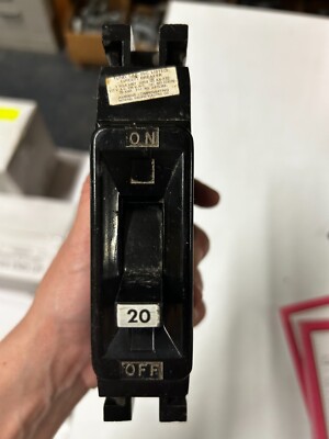 UND LAB 20AMP BREAKER MODEL# NEF213020