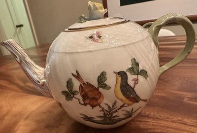 Herend Rothschild Bird Teapot #1608 RO Motif 2 Hand Painted Hungary w/ Lid MINT