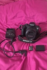 Canon EOS 2000D DSLR Camera 128GB Memory Card Excellent Condition